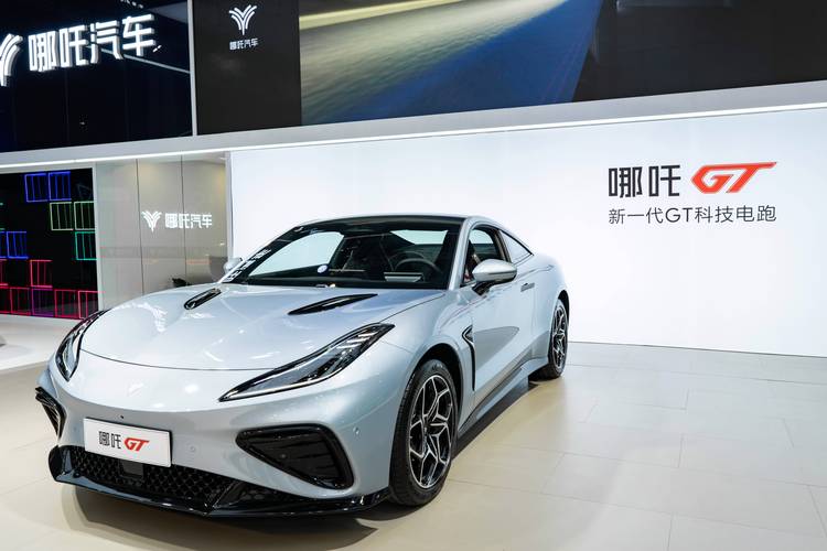 东莞莞城区华汇博企业管理咨询哪吒汽车在智能汽车领域的表现，领途汽车在新能源汽车市场中的影响力